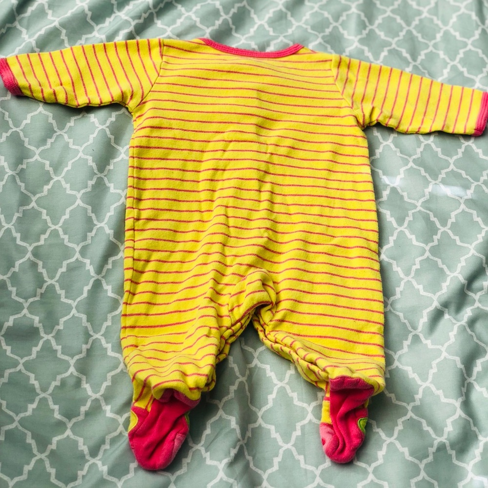 Onsie - Picture 6 of 7